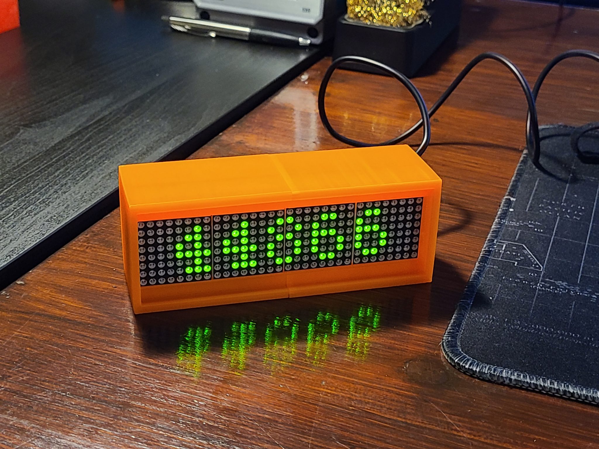 crypto live display clock